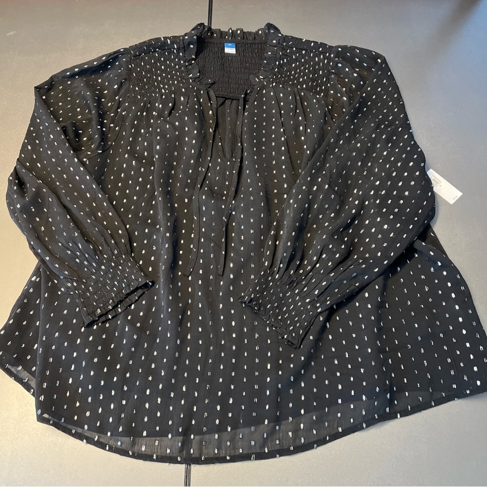 Old Navy Smocked Blouse/Top Black & Metallic Silver Sheer Sparkly 2X Plus New
